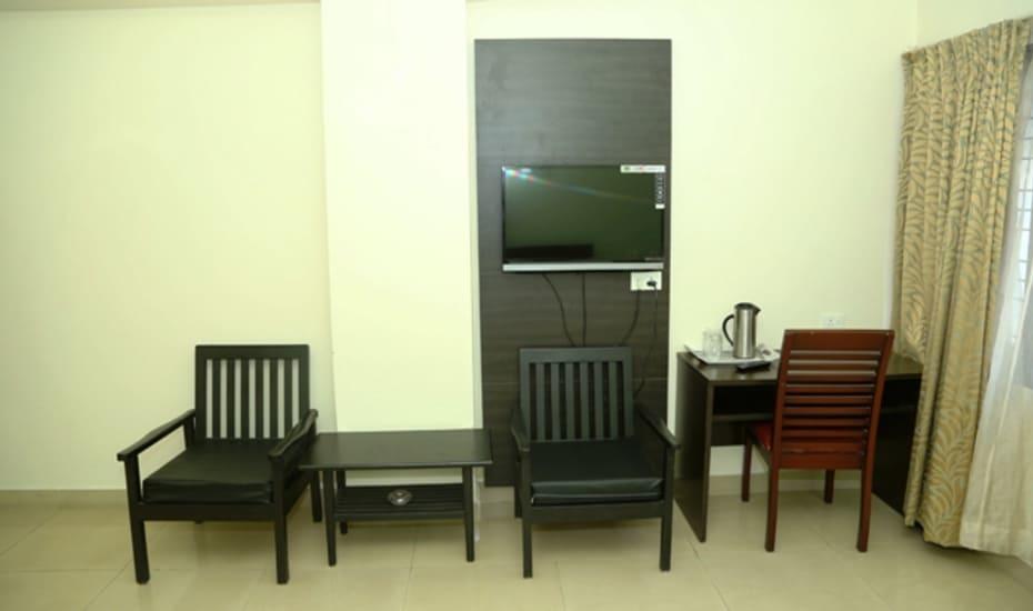 Отель Sri Srinivasa Residency Kadapa Экстерьер фото