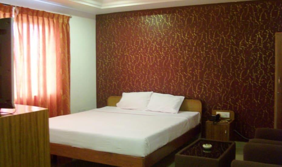Отель Sri Srinivasa Residency Kadapa Экстерьер фото